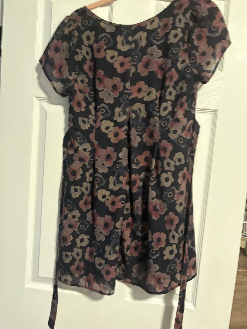 dELiA*s Black Floral Scoop-Neck Dress with Mauve & Taupe Blooms